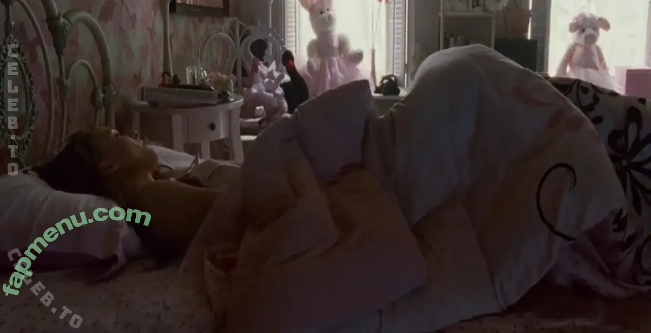 Mila Kunis nude photo #0996 (MILAKUNISV / milakunis)