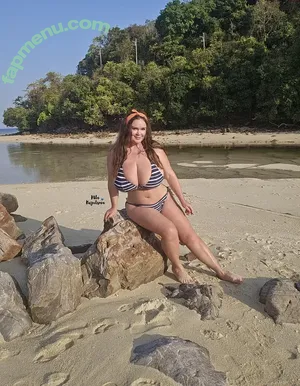 Mila Kuznetsova / MilaKuznetsova / mila_kuznetsova10 nude photo #0431