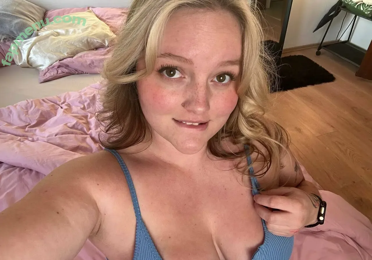 Mila Miller nude photo #0010 (miiiiilamiller / mila.miller / mila__m)