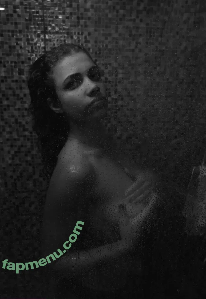 Mila Refacho nude photo #0316 (Gaja do meteoro / milamontexo / milarefacho)