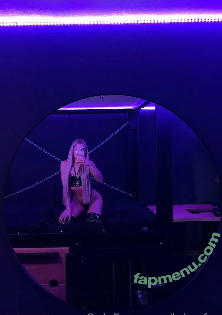 mila.sky nude photo #0020 (milaskyerouse)