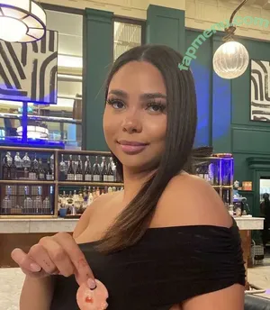 milan.churchill / milanmirabellaa nude photo #0078