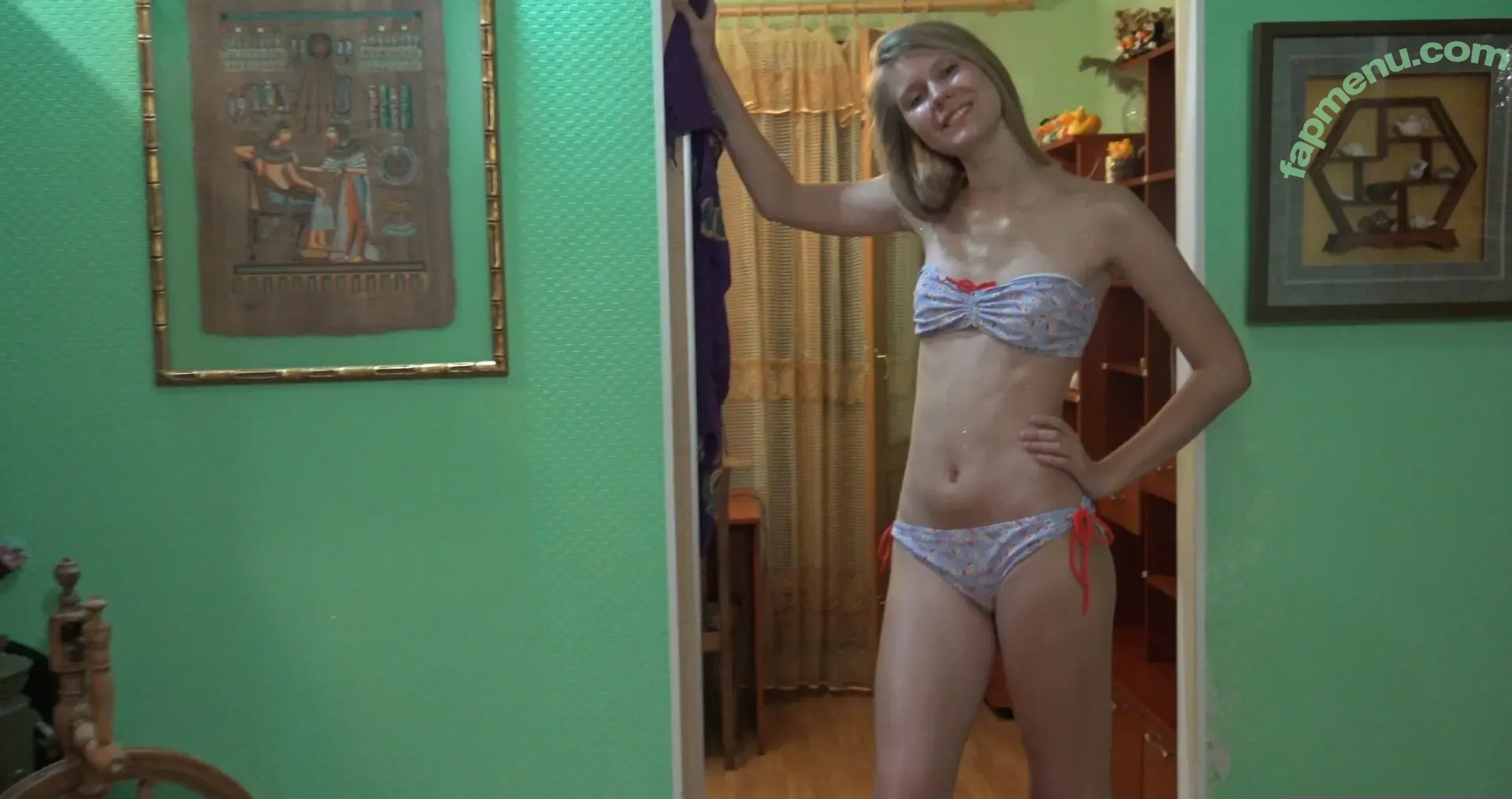 Milana Rudnik nude photo #0036 (milanaphoenix)