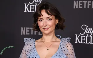 Milana Vayntrub / AT&T Girl / mintmilana nude photo #0113