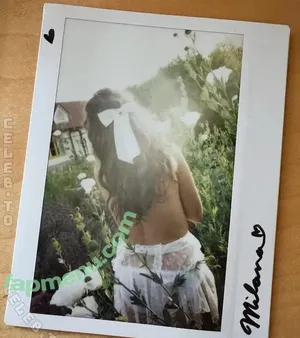 Milana Vayntrub / AT&T Girl / milana_vayntrub / mintmilana nude photo #0136