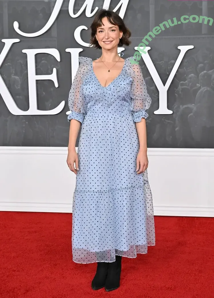 Milana Vayntrub nude photo #0078 (AT&T Girl / mintmilana)