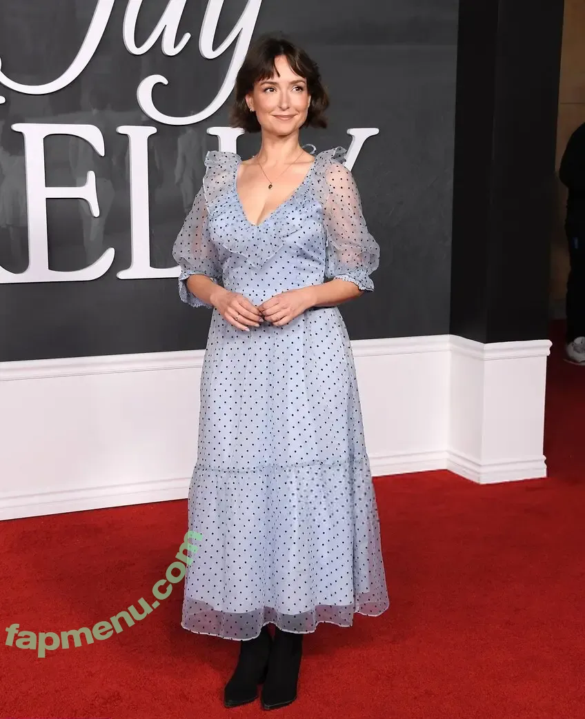 Milana Vayntrub nude photo #0093 (AT&T Girl / mintmilana)