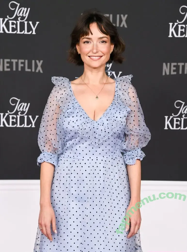 Milana Vayntrub nude photo #0104 (AT&T Girl / mintmilana)