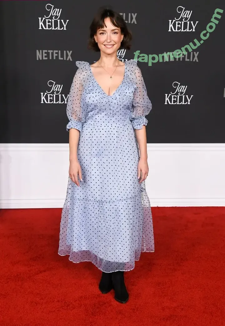 Milana Vayntrub nude photo #0109 (AT&T Girl / mintmilana)