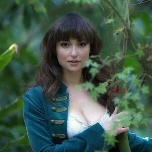 Milana Vayntrub / AT&T Girl / mintmilana nude photo #0275