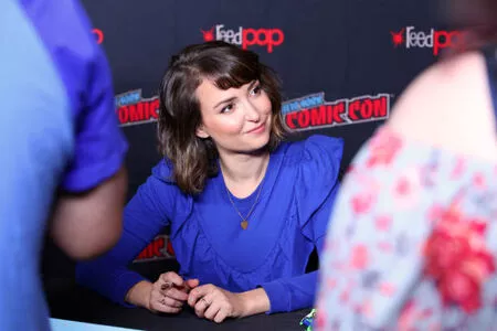 Milana Vayntrub / AT&T Girl / mintmilana nude photo #0629