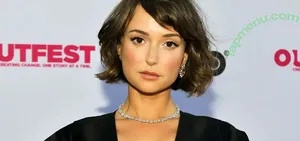 Milana Vayntrub / AT&T Girl / mintmilana nude photo #0751