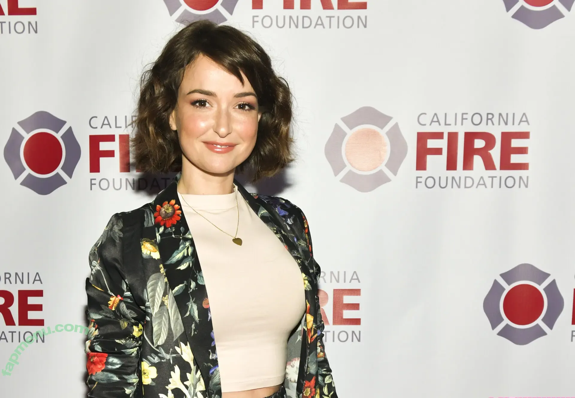 Milana Vayntrub nude photo #0706 (AT&T Girl / mintmilana)