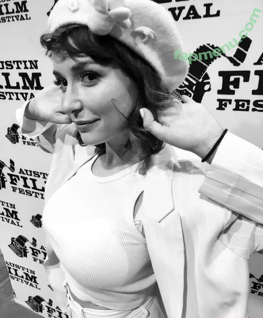 Milana Vayntrub nude photo #0828 (AT&T Girl / mintmilana)