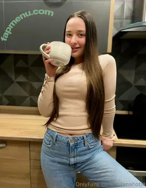 milanahotie / milanahotgirl nude photo #0031