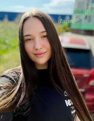 milanahotie / milanahotgirl nude photo #0039