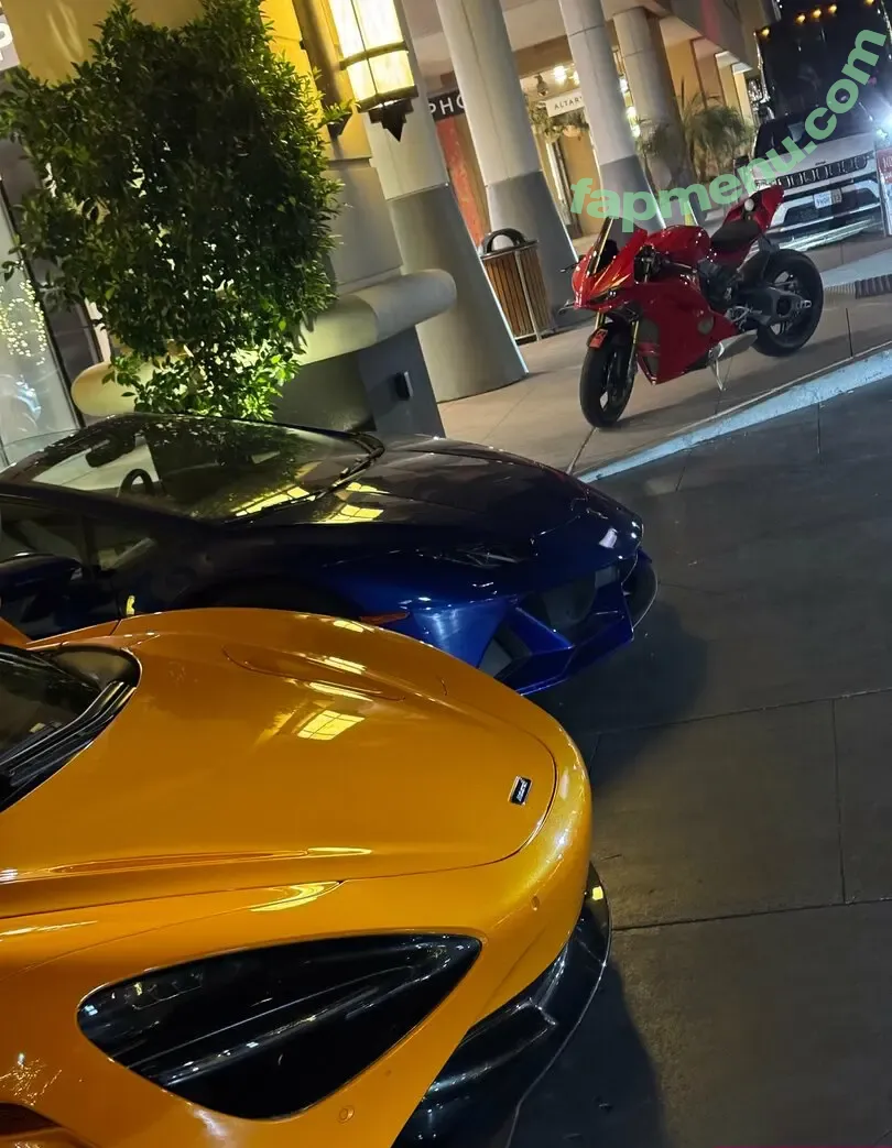 milangeis nude photo #0006 (milangeis)