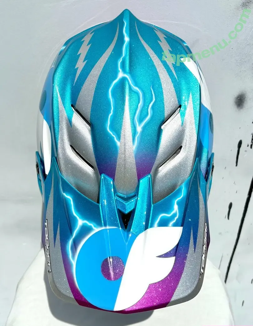 milangeis nude photo #0009 (milangeis)