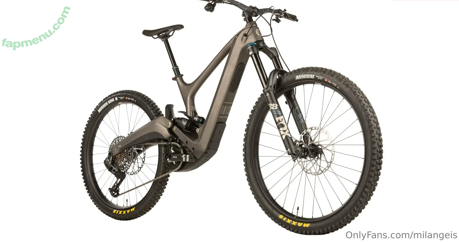 milangeis nude photo #0011 (milangeis)