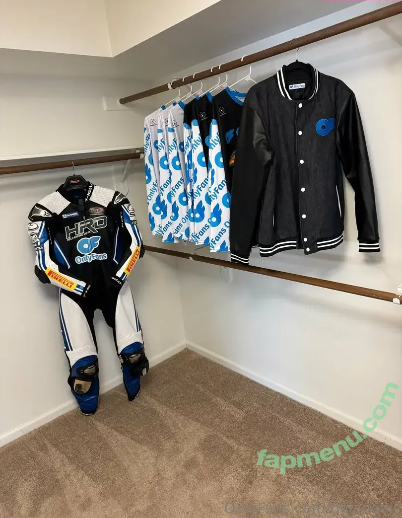 milangeis nude photo #0012 (milangeis)