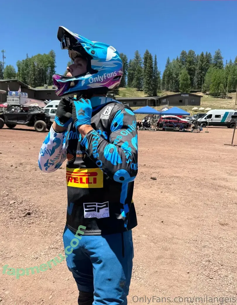 milangeis nude photo #0020 (milangeis)