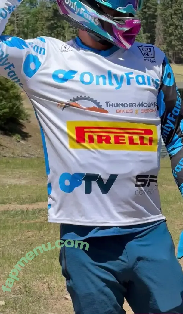 milangeis nude photo #0024 (milangeis)