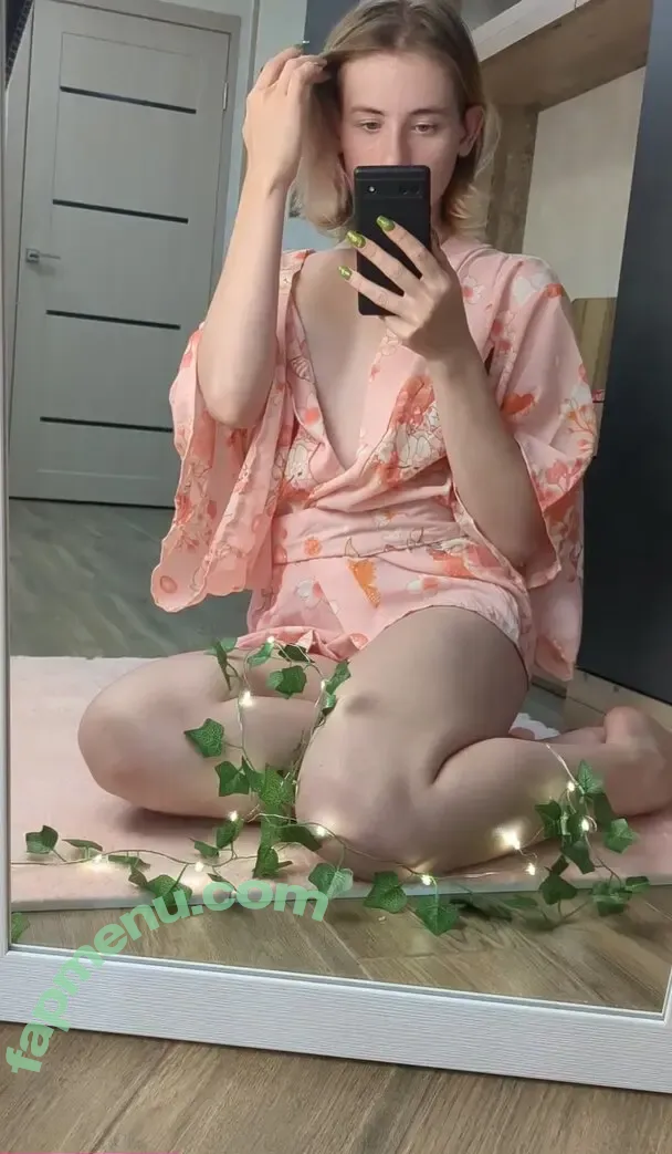 milapixie nude photo #0058 (milapixievip)
