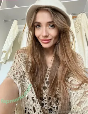 milawonder / milawonderhome nude photo #0026