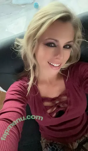 mildwifebarbie / milubarbiie_ nude photo #0004