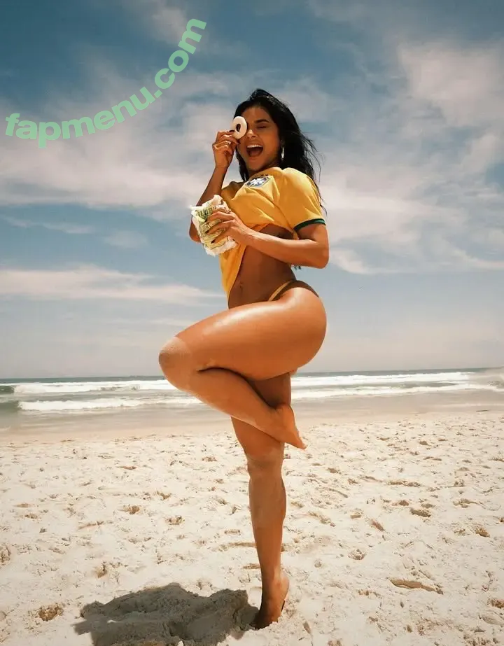 Mileide Mihaile nude photo #0042 (mileidemihaile)