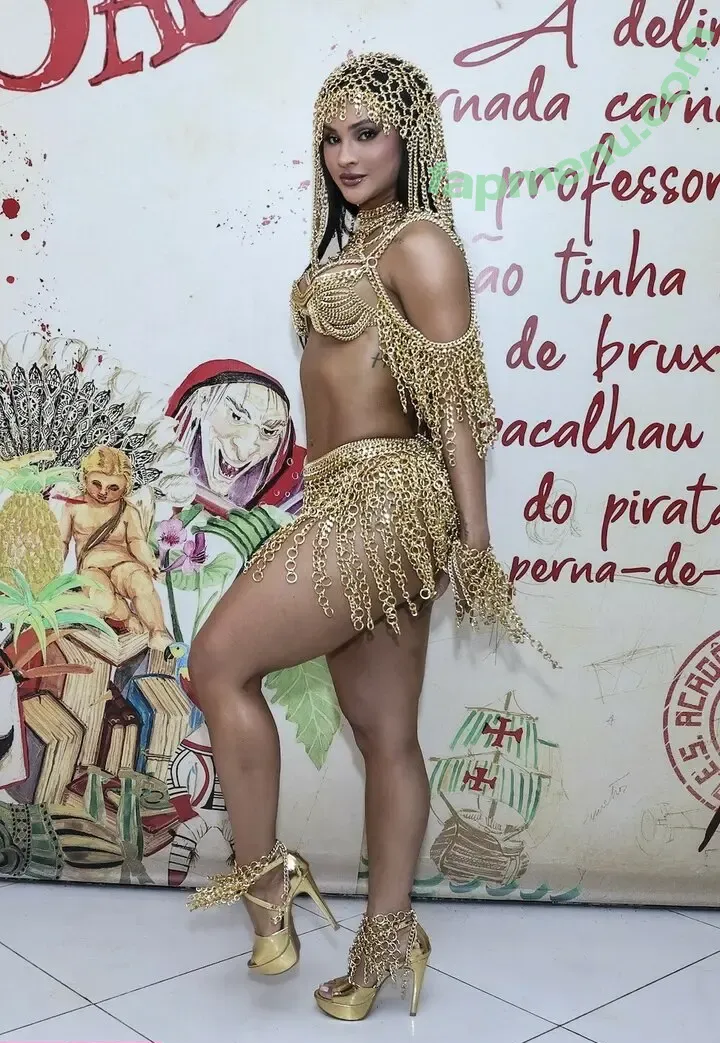 Mileide Mihaile nude photo #0045 (mileidemihaile)