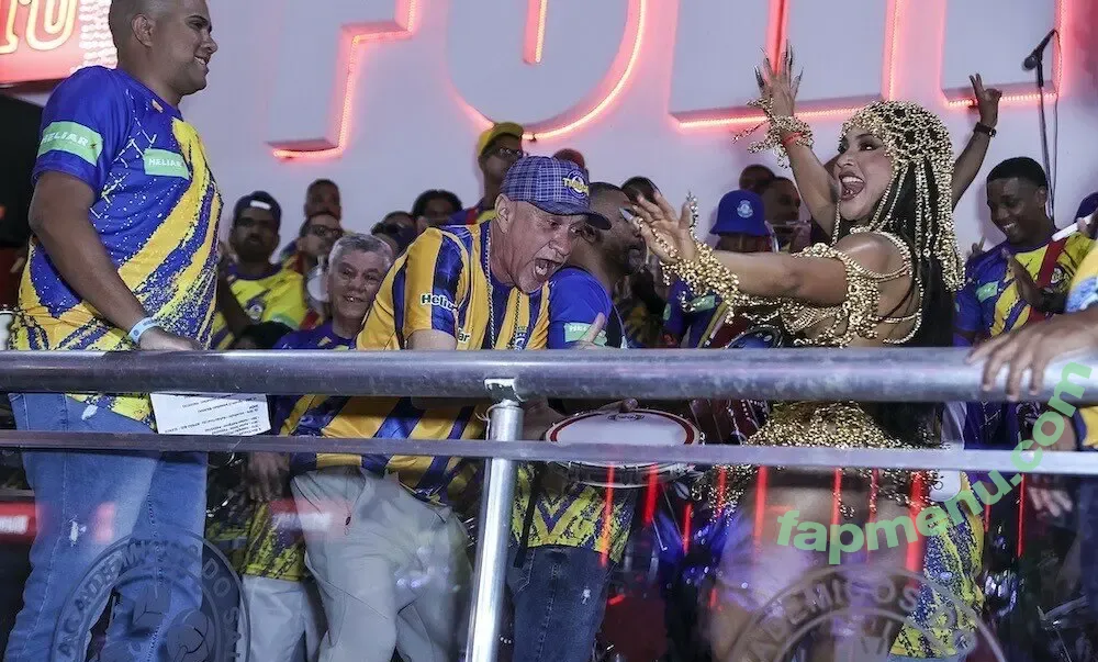 Mileide Mihaile nude photo #0048 (mileidemihaile)