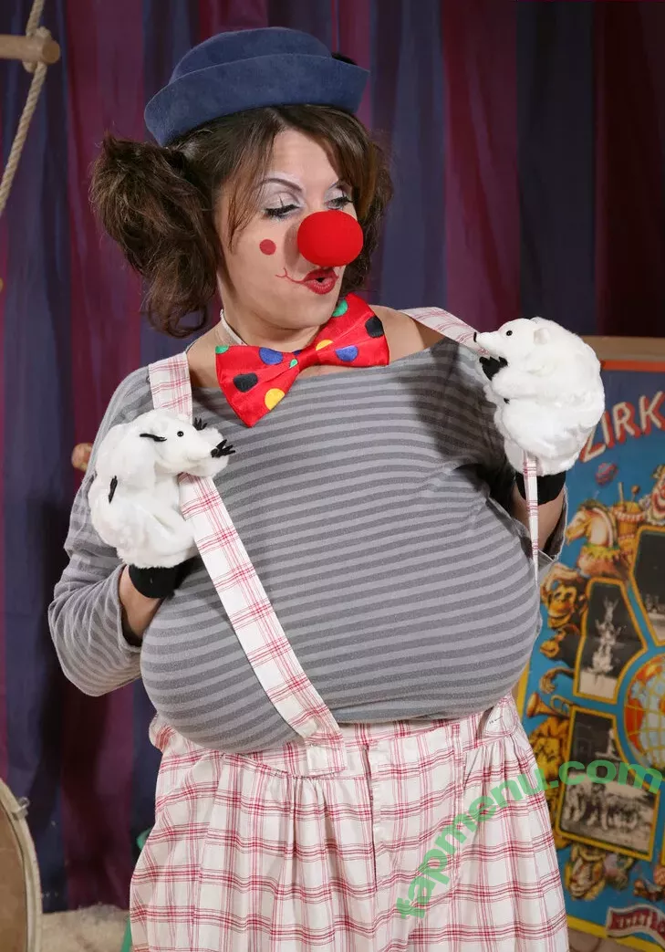 Milena Velba nude photo #9356 (Milena_Offical / ms.milenavelba / velbamilenaveronikalz)