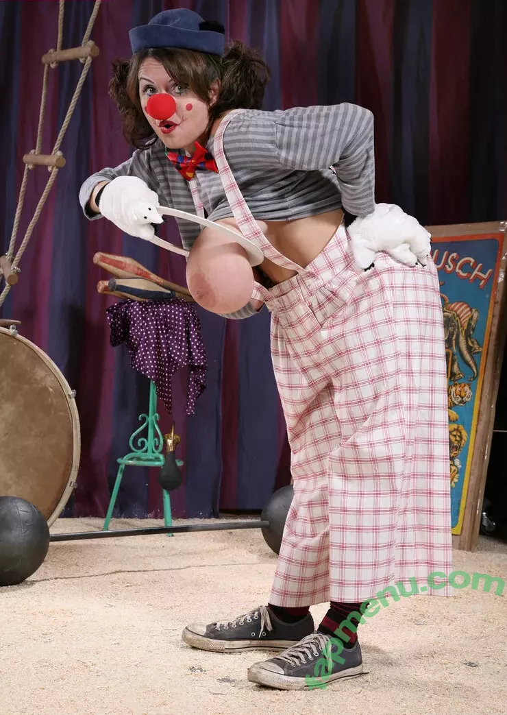 Milena Velba nude photo #9374 (Milena_Offical / ms.milenavelba / velbamilenaveronikalz)