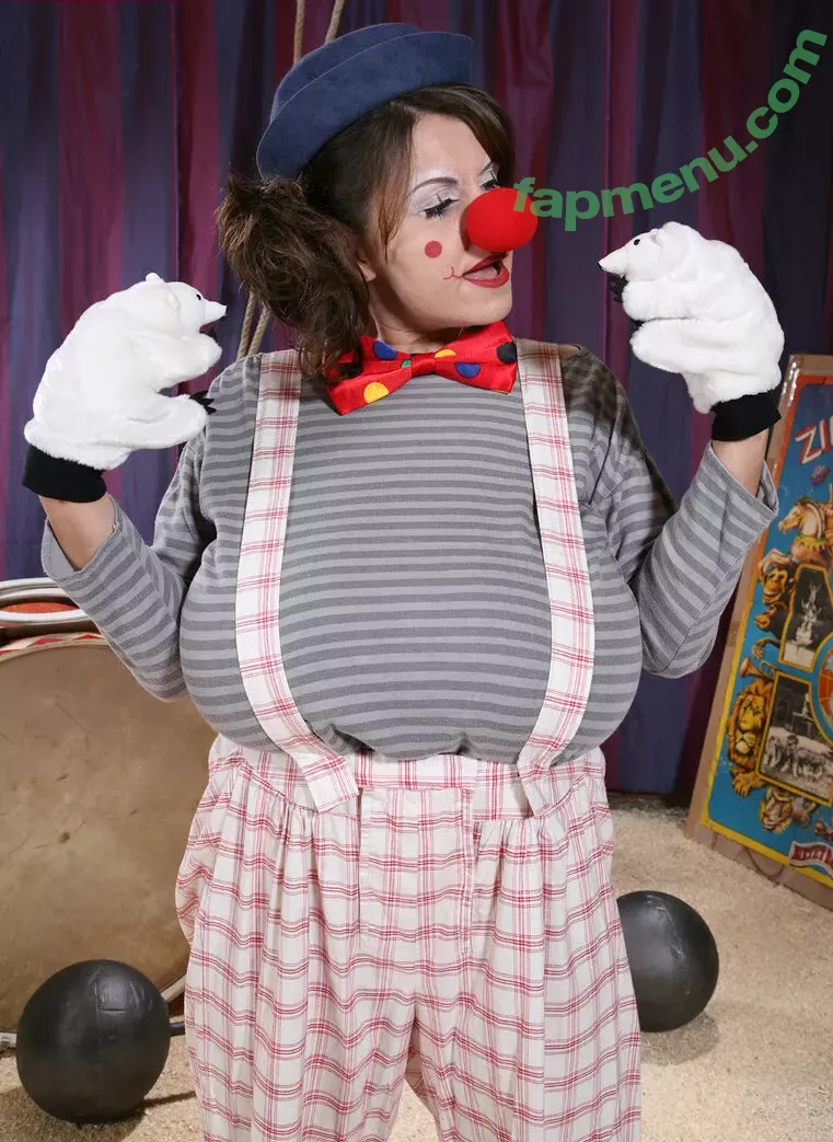 Milena Velba nude photo #9381 (Milena_Offical / ms.milenavelba / velbamilenaveronikalz)