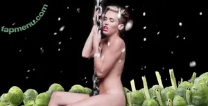 Miley Cyrus / MileyCyrus nude photo #4173