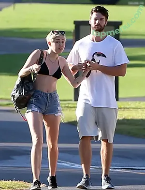 Miley Cyrus / MileyCyrus nude photo #4529