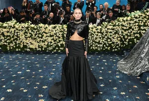 Miley Cyrus / MileyCyrus nude photo #4842