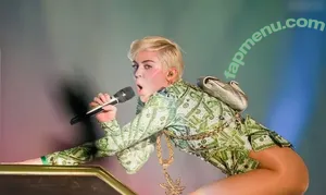 Miley Cyrus / MileyCyrus nude photo #4950