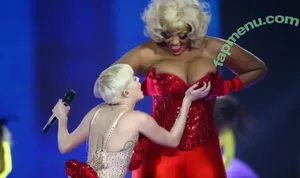 Miley Cyrus / MileyCyrus nude photo #4955