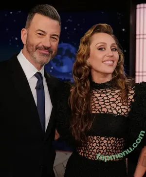 Miley Cyrus / MileyCyrus nude photo #4993