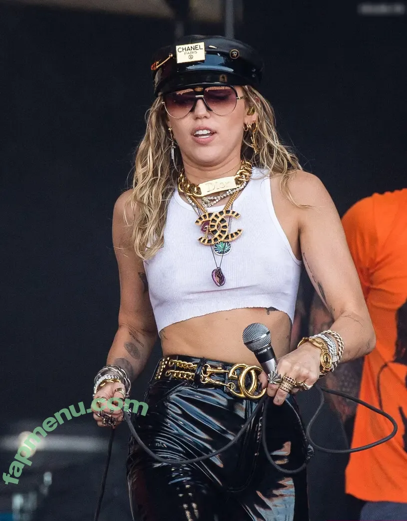 Miley Cyrus nude photo #4313 (MileyCyrus)