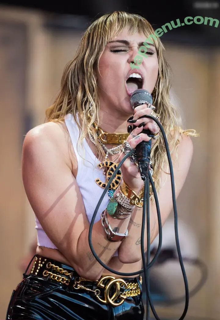 Miley Cyrus nude photo #4320 (MileyCyrus)