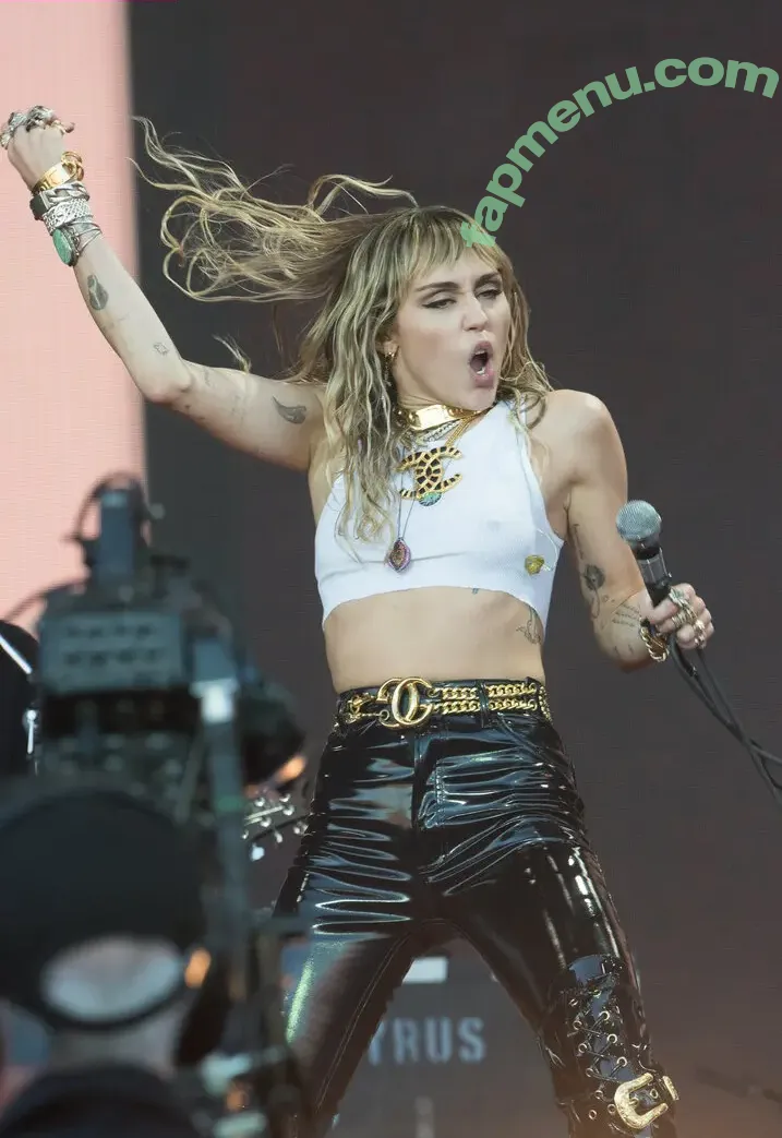 Miley Cyrus nude photo #4323 (MileyCyrus)