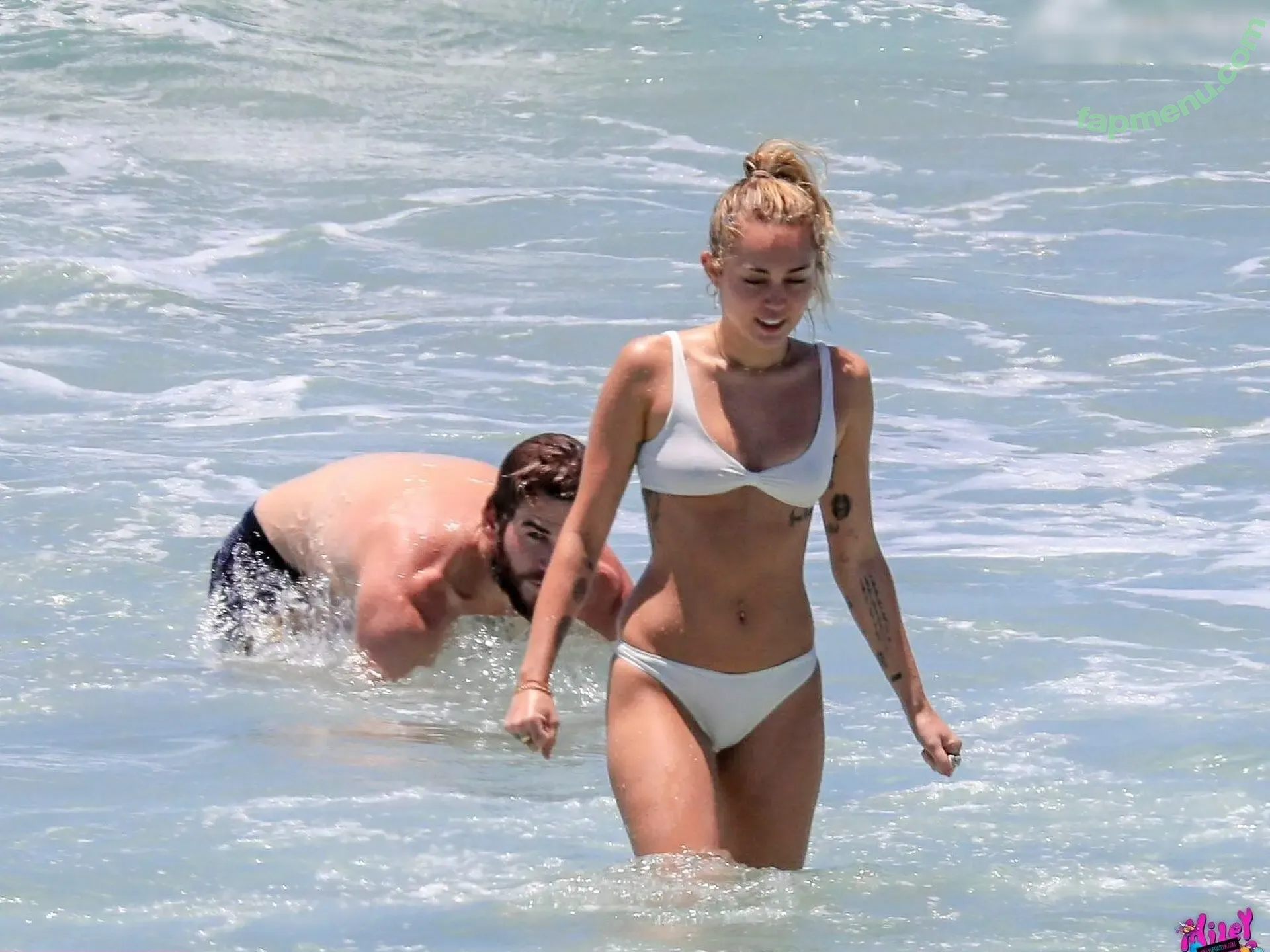 Miley Cyrus nude photo #4426 (MileyCyrus)