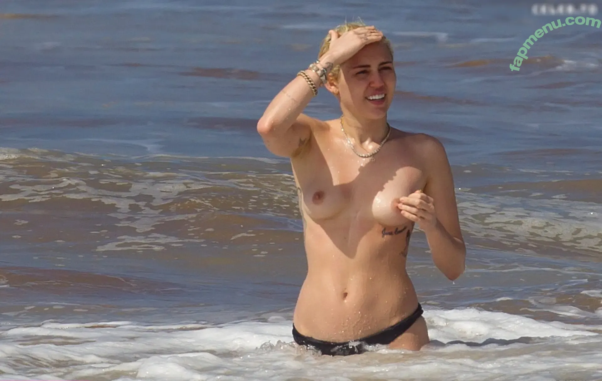 Miley Cyrus nude photo #4489 (MileyCyrus)