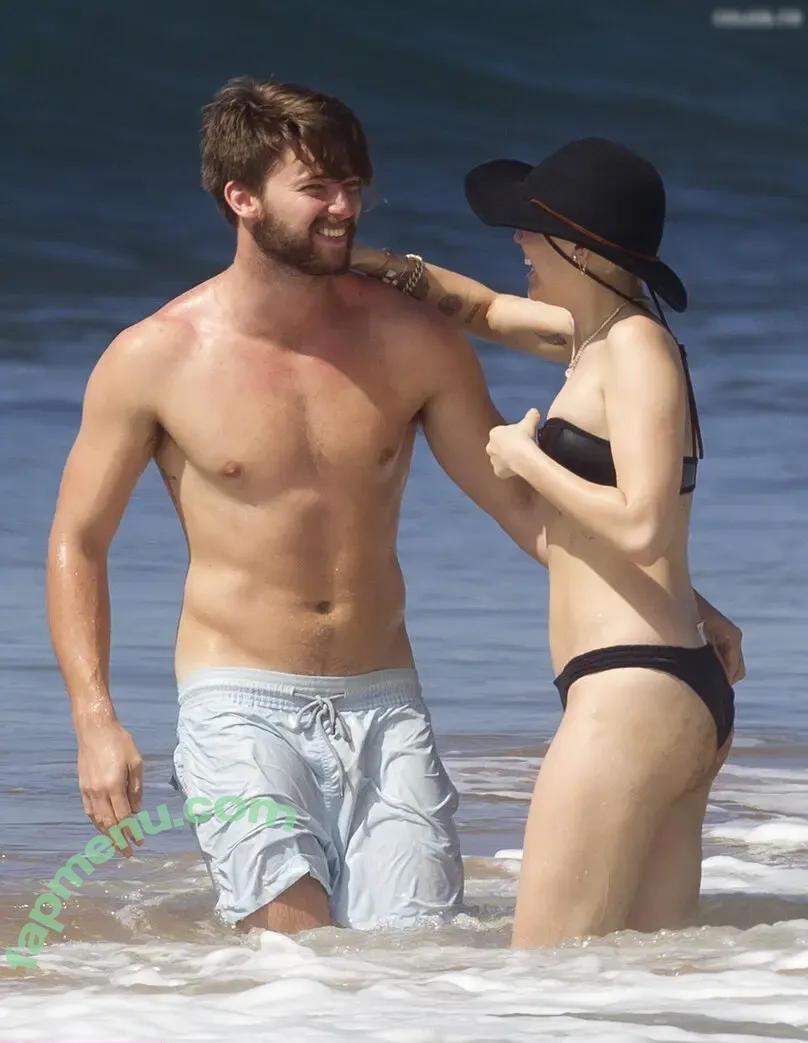 Miley Cyrus nude photo #4511 (MileyCyrus)