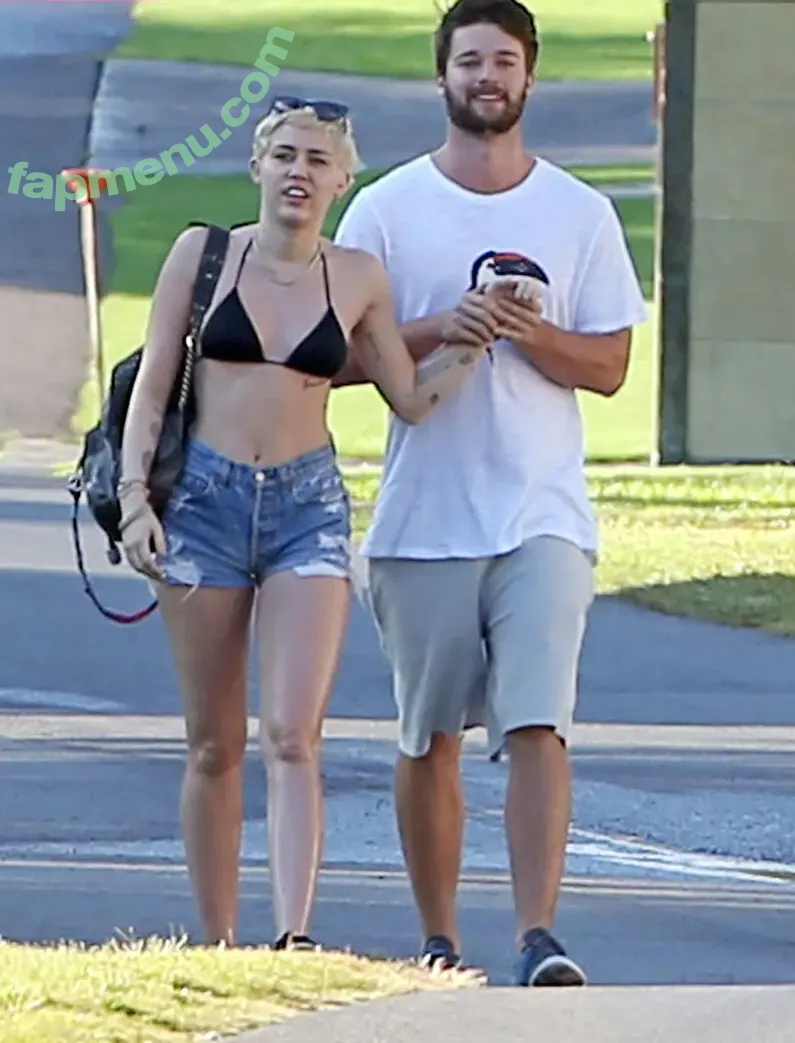 Miley Cyrus nude photo #4514 (MileyCyrus)