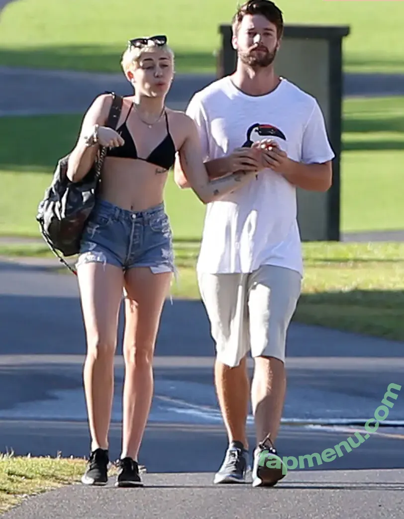 Miley Cyrus nude photo #4516 (MileyCyrus)