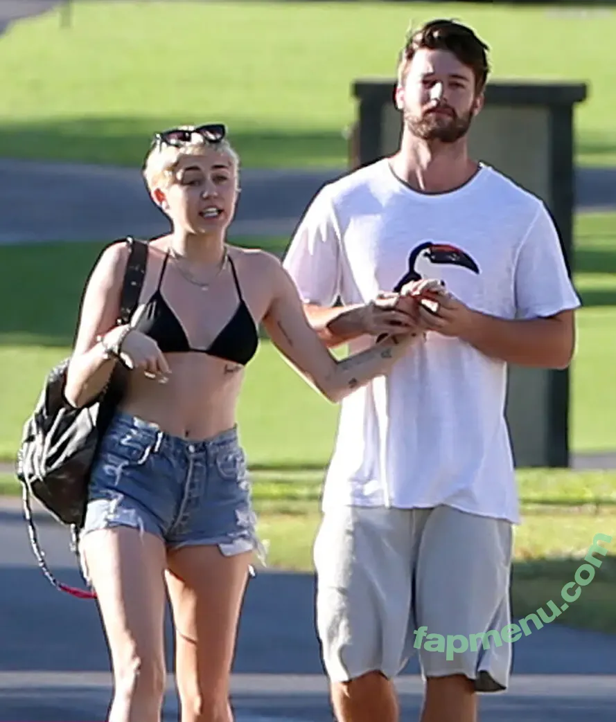 Miley Cyrus nude photo #4521 (MileyCyrus)